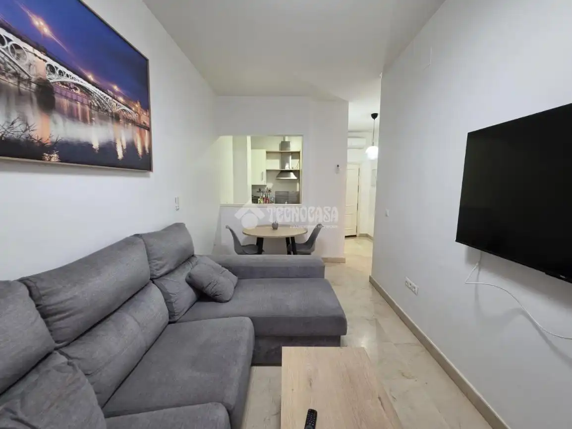 Living room of Flat for sale in Sevilla  with Air Conditioner