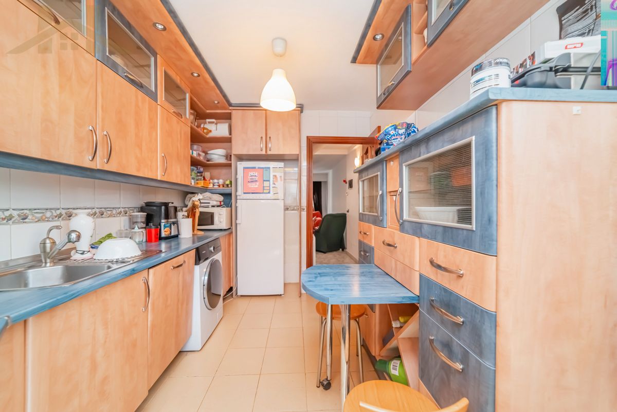 Kitchen of Flat for sale in Leganés  with Air Conditioner, Storage room and Balcony