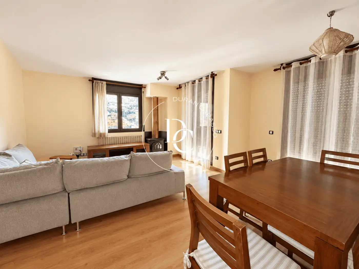 Flat with terrace to rent in Carretera de Prats, imagen 4