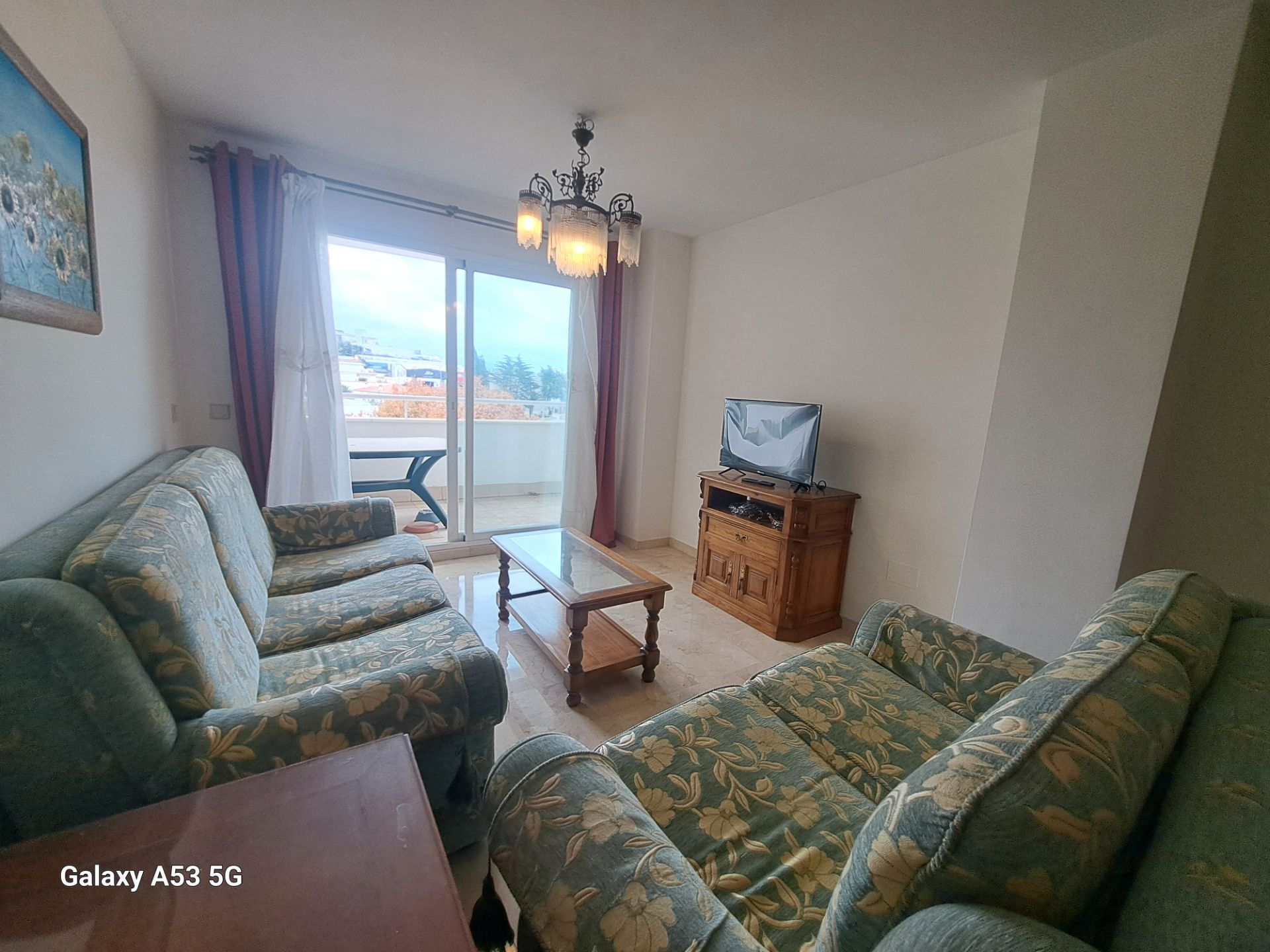 Sala d'estar de Pis de lloguer en Marbella amb Aire condicionat, Calefacció i Terrassa