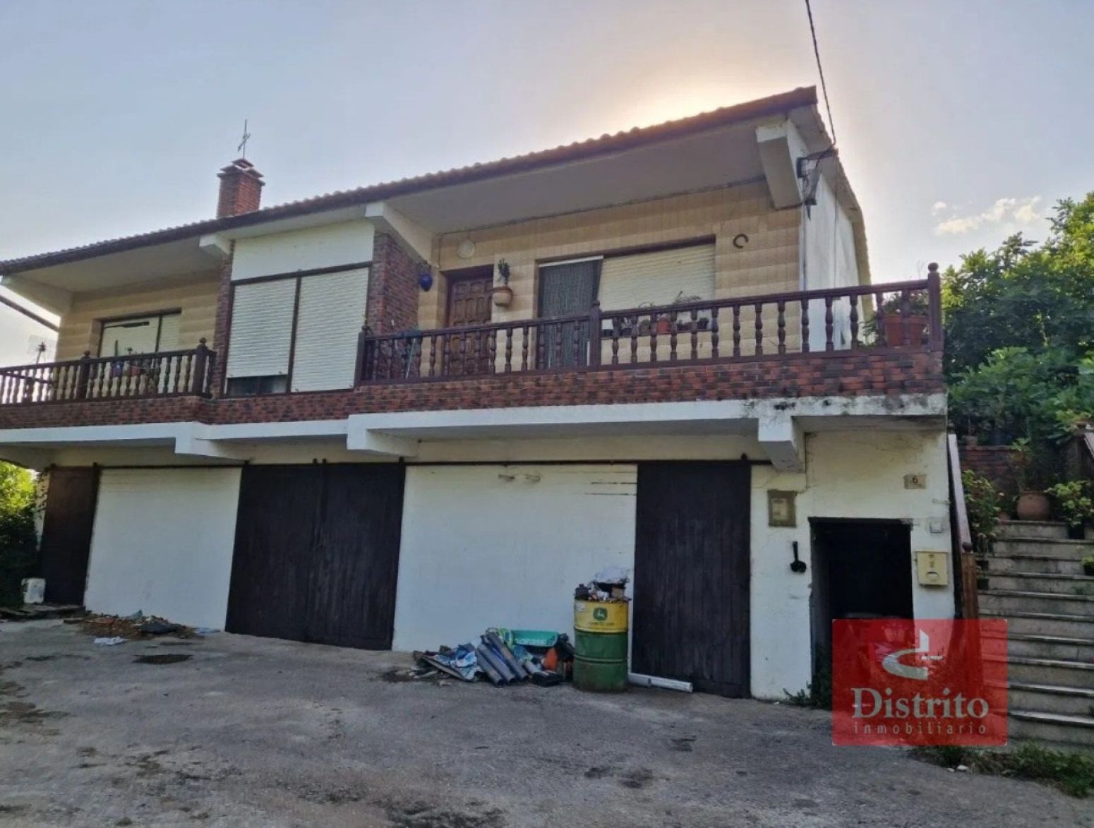 Vista exterior de Casa o xalet en venda en Ribamontán al Mar amb Balcó