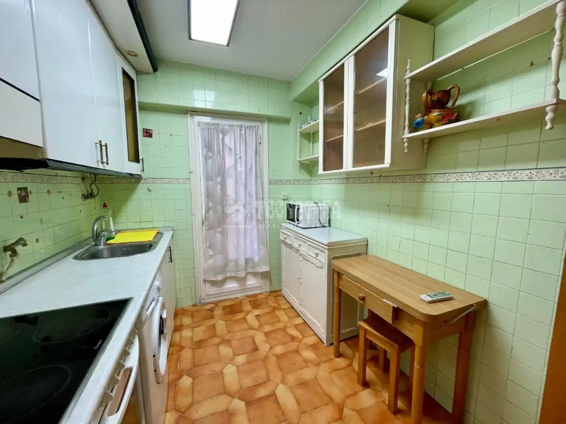 Cocina de Piso en venta en Zaragoza con Terraza y Balcón
