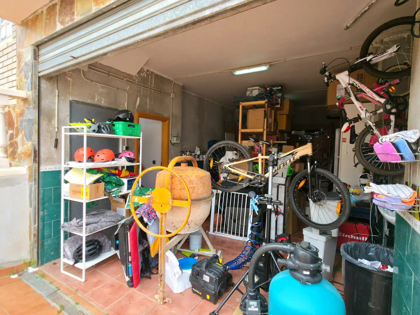 Casa o xalet en venda en Sant Andreu de la Barca amb Aire condicionat, Calefacció i Jardí privat
