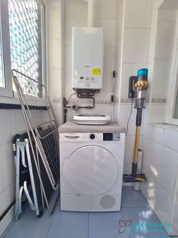 Bany de Apartament de lloguer en Getxo  amb Calefacció, Terrassa i Traster
