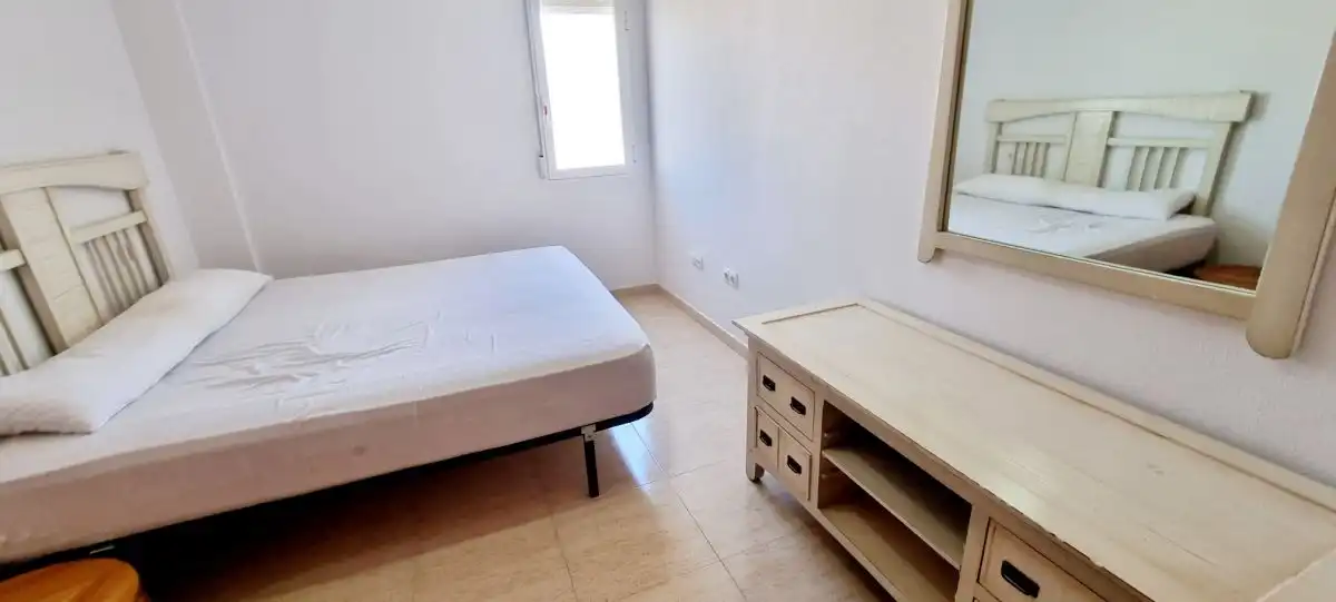 Dormitori de Apartament de lloguer en Águilas amb Terrassa i Moblat