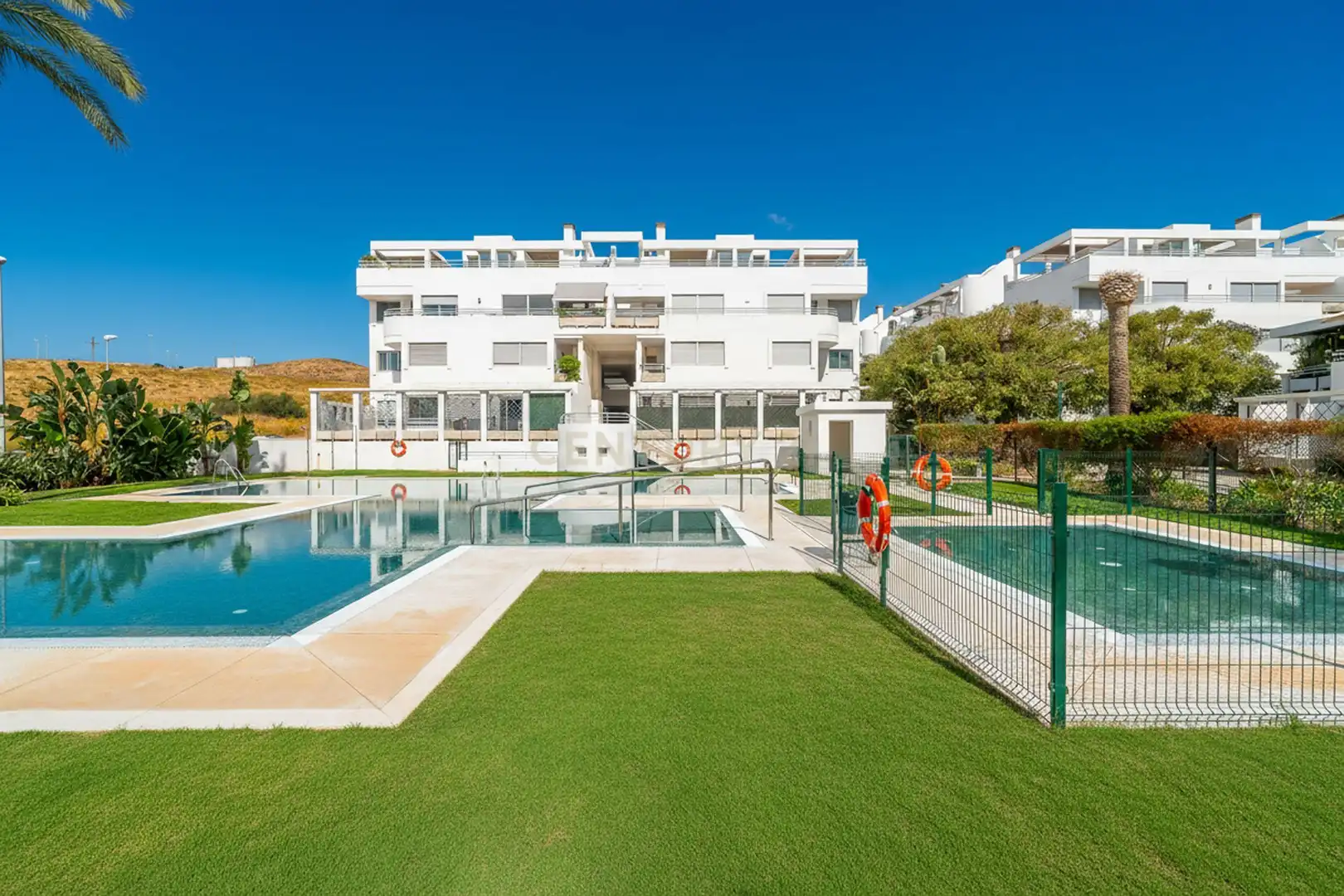 Piscina de Apartamento en venta en Mijas con Aire acondicionado, Jardín privado y Trastero