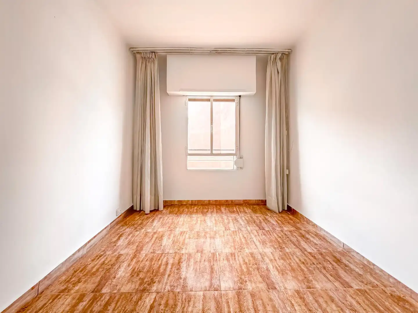 Habitación de Piso en venta en Burjassot con Balcón