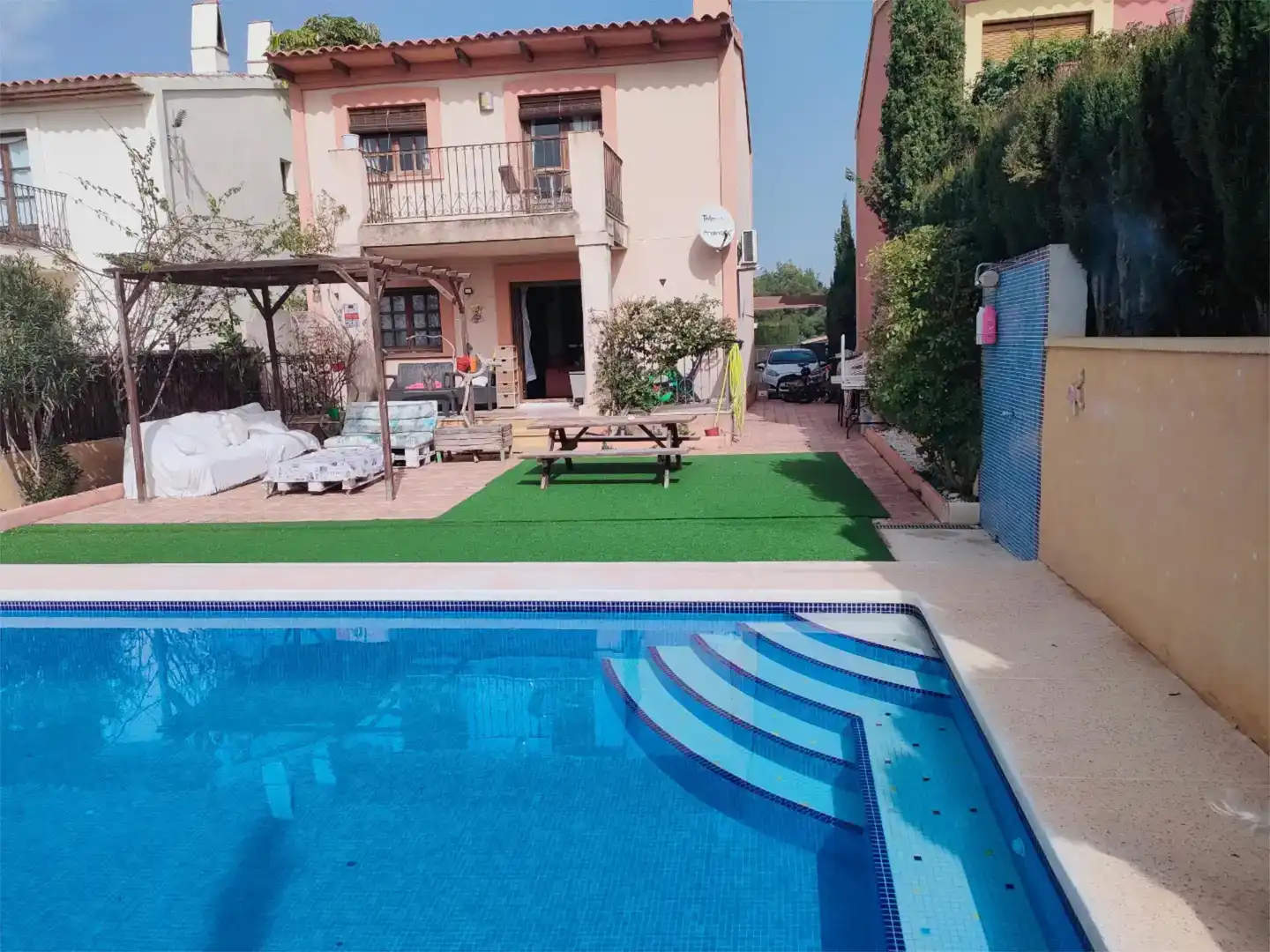 Piscina de Casa o chalet en venta en Escandinavia - Cautivador