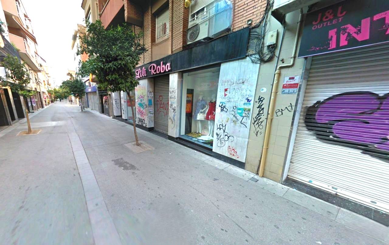 Exterior view of Apartment for sale in L'Hospitalet de Llobregat