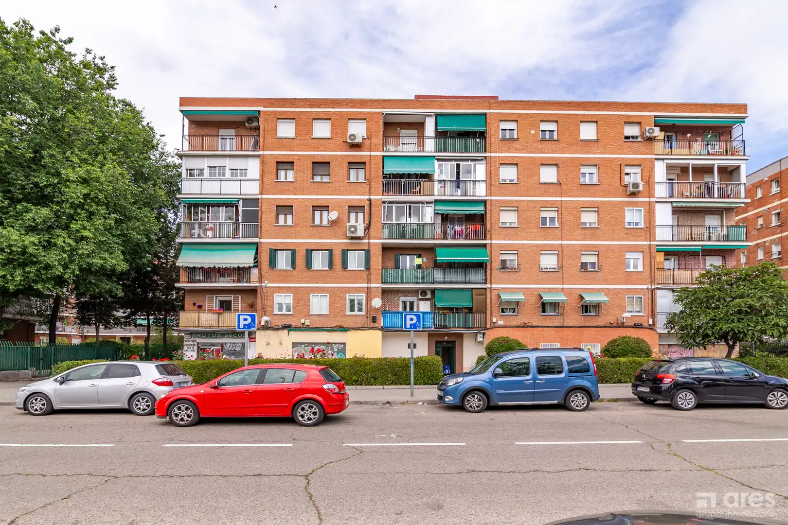 Vista exterior de Piso en venta en Madrid con Aire acondicionado, Amueblado y Horno