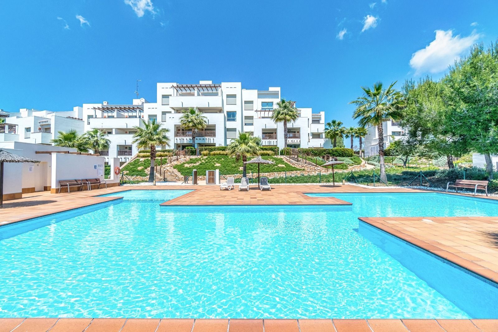 Vista exterior de Apartament en venda en Orihuela amb Aire condicionat, Traster i Piscina comunitària