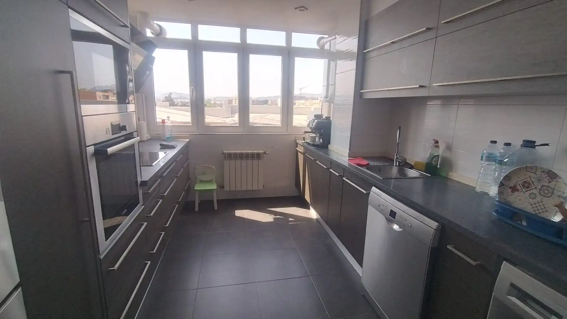 Flat with lift for sale in Avenida Joan d' Àustria, imagen 3
