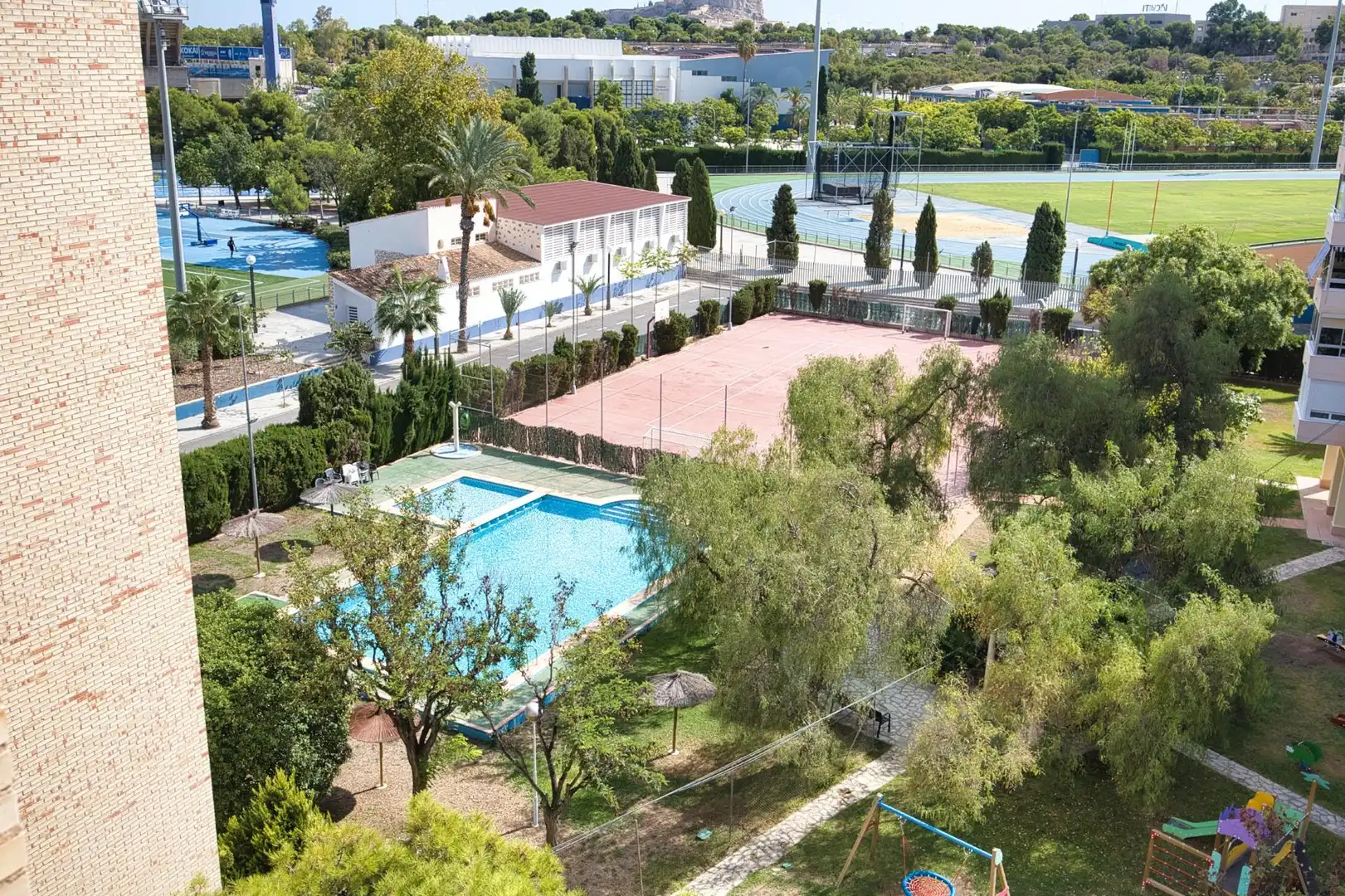 Piscina de Pis en venda en Alicante / Alacant amb Aire condicionat, Calefacció i Terrassa