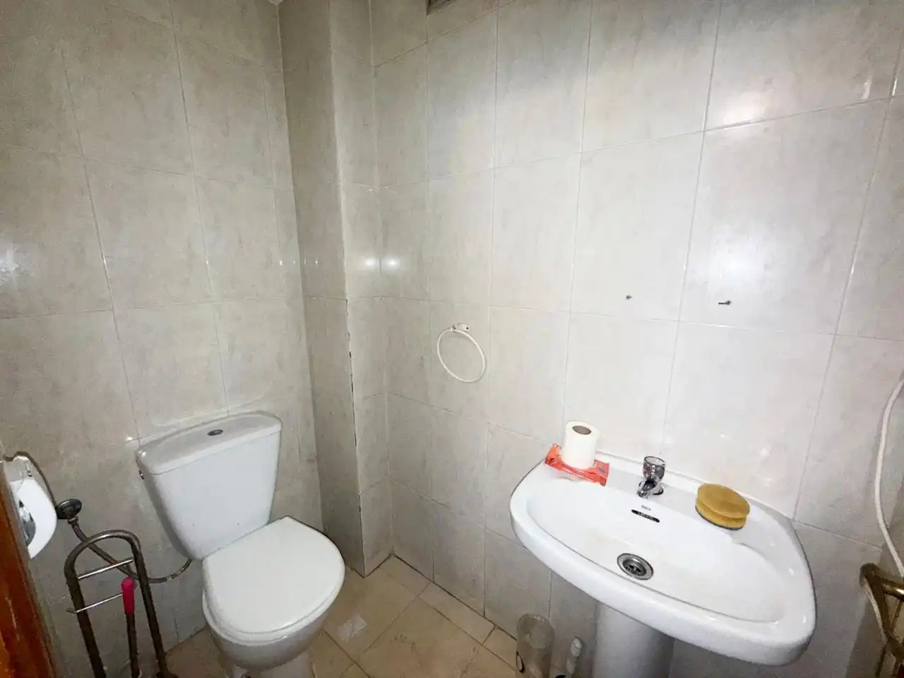 Baño de Local de alquiler en Ávila