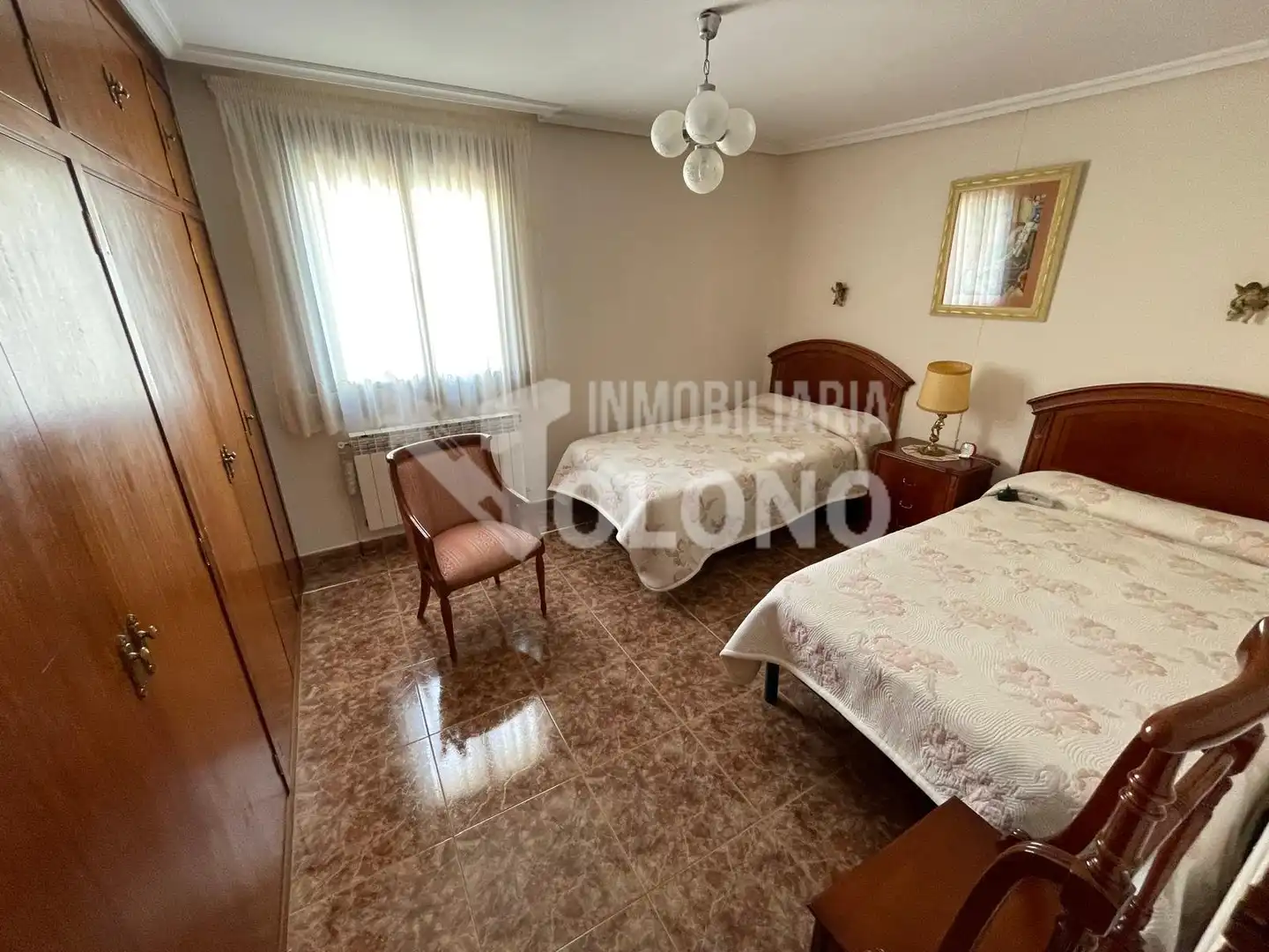 Bedroom of Houses for sale in Cihuri  with Heating, Private garden and Storage room