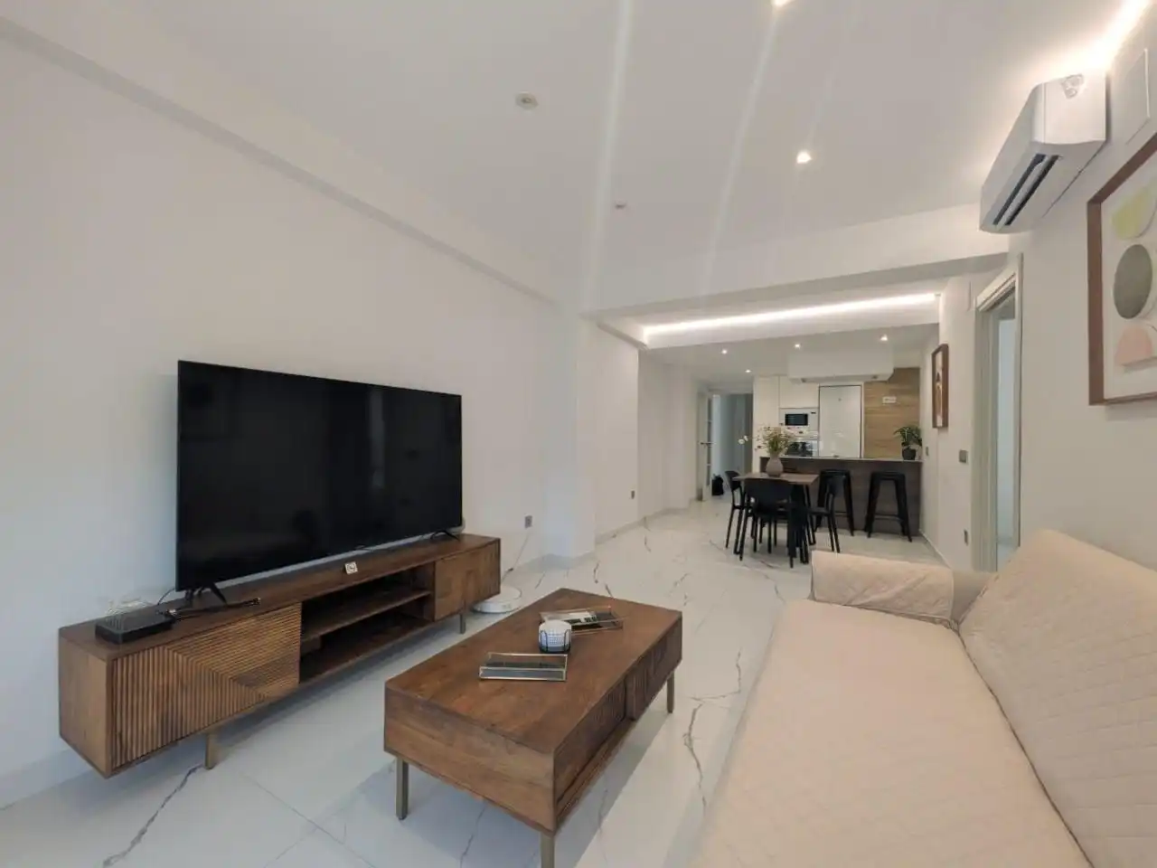Living room of Flat for sale in Córdoba  with Air Conditioner, Terrace and Furnished