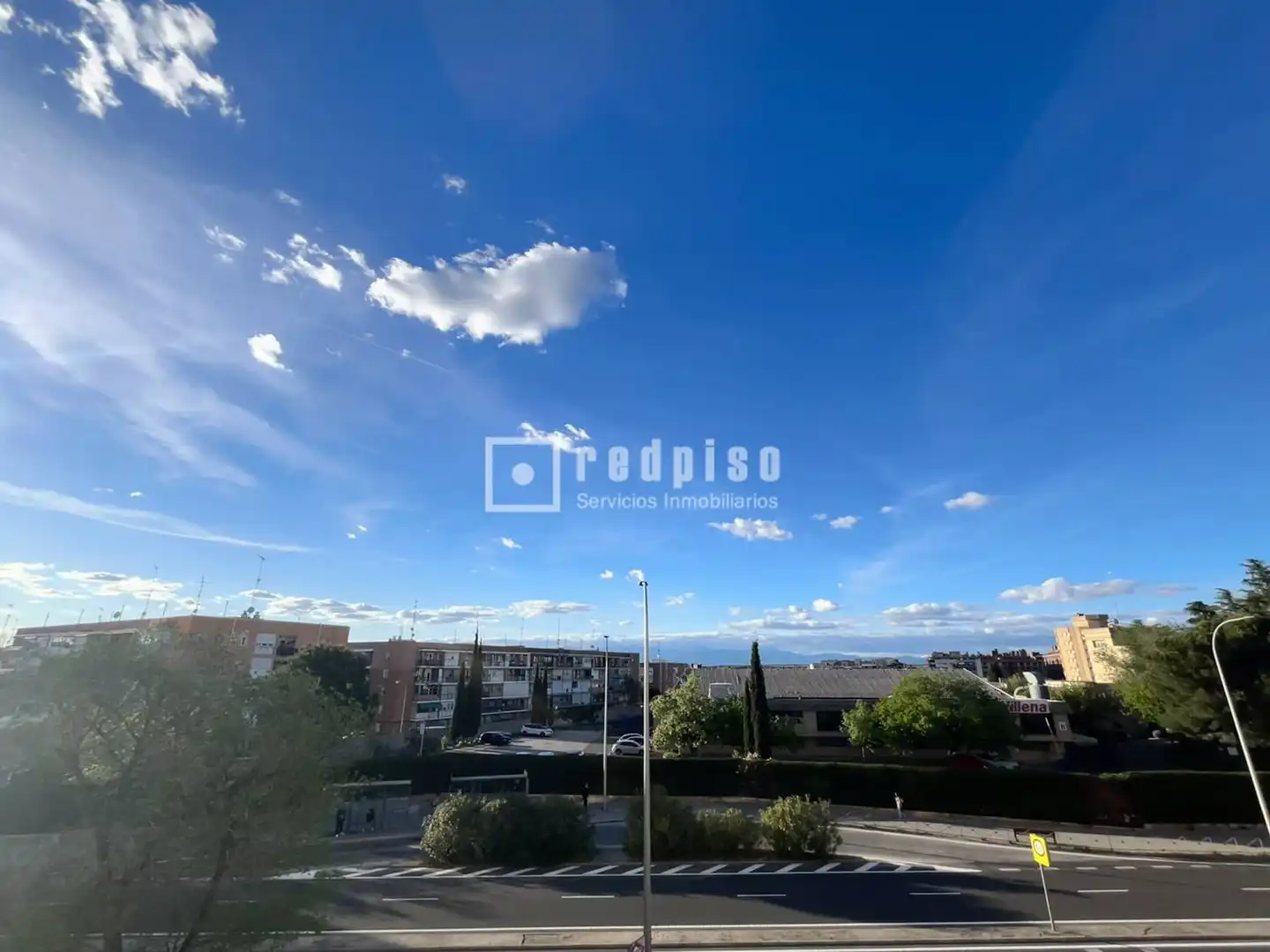 Vista exterior de Piso en venta en Madrid con Calefacción, Terraza y Amueblado