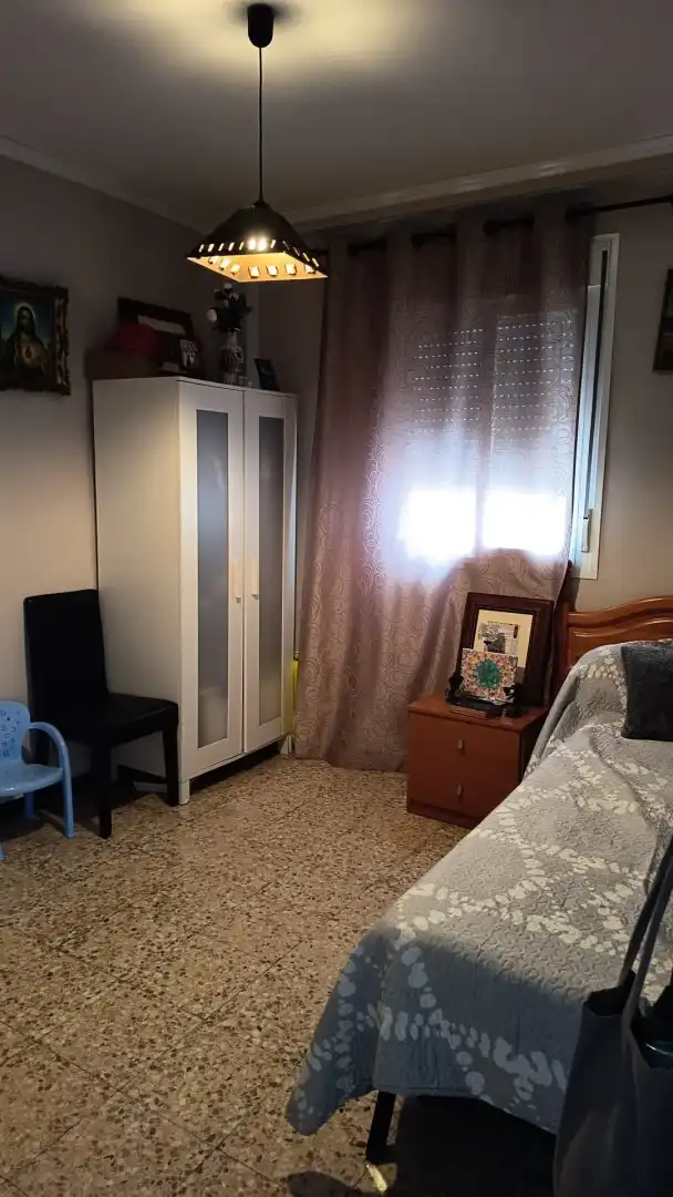 Schlafzimmer von Wohnung zum Verkauf in Castilleja de la Cuesta mit Klimaanlage, Heizung und Balkon