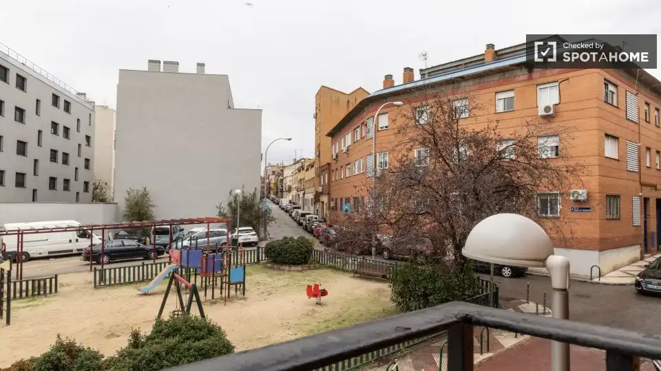 Pis de lloguer a Numancia