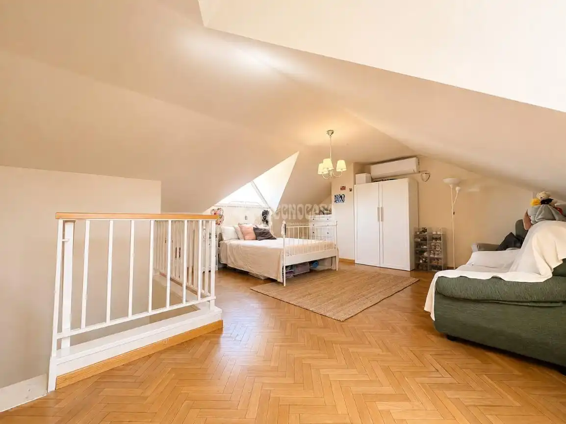 Habitación de Casa adosada en venta en Alcalá de Henares con Aire acondicionado, Calefacción y Parquet