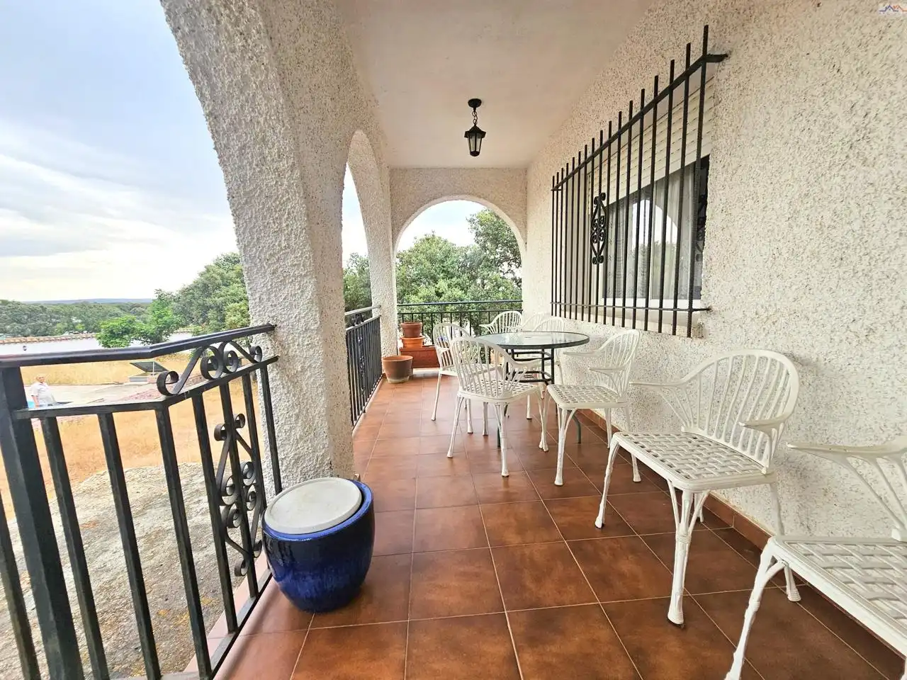 Terraza de Casa o chalet en venta en Villa del Prado con Calefacción, Terraza y Trastero
