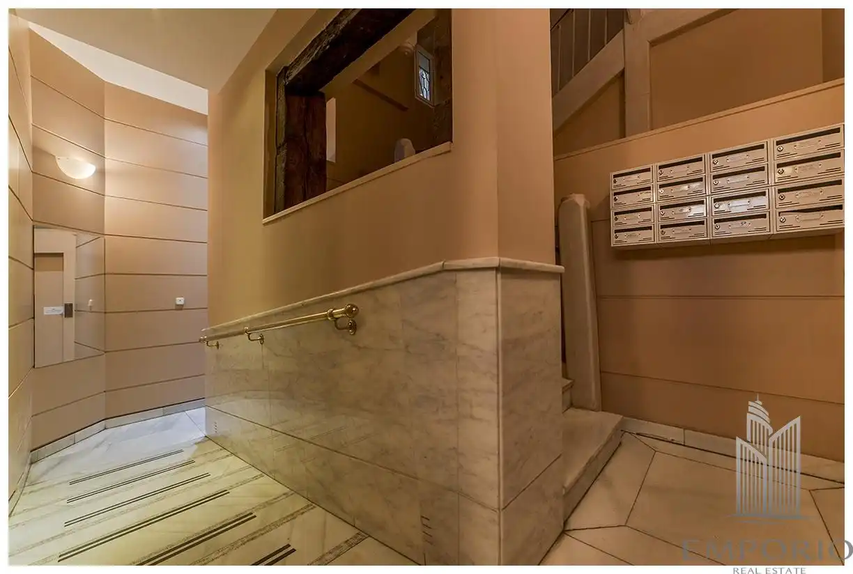Flat for rent in Del Espejo, Palacio