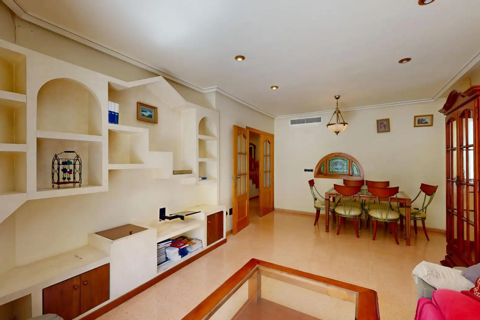 Wohnzimmer von Einfamilien-Reihenhaus zum Verkauf in Murcia mit Klimaanlage, Heizung und Terrasse