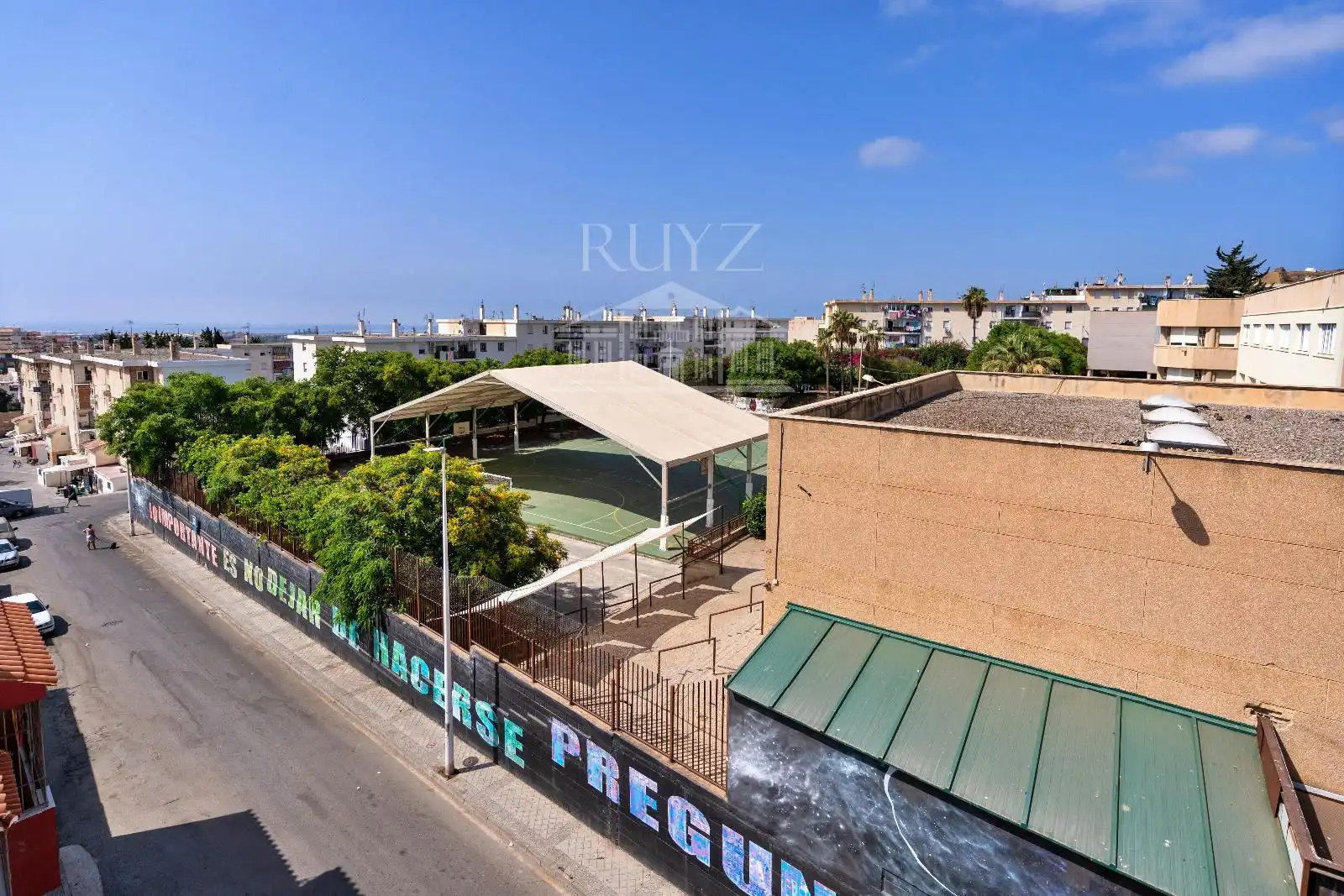 Vista exterior de Piso en venta en Motril con Aire acondicionado, Calefacción y Trastero