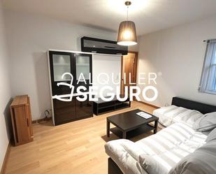 Living room of Flat to rent in Getafe  with Air Conditioner, Heating and Furnished