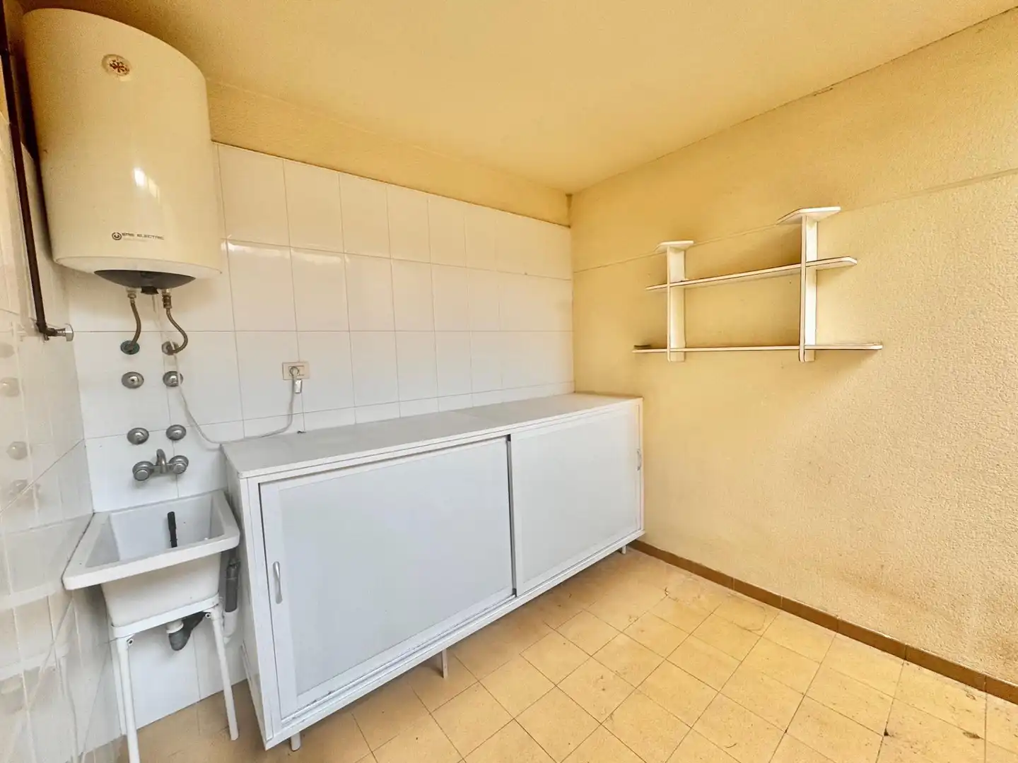 Cuina de Casa adosada en venda en Orihuela amb Aire condicionat, Calefacció i Terrassa