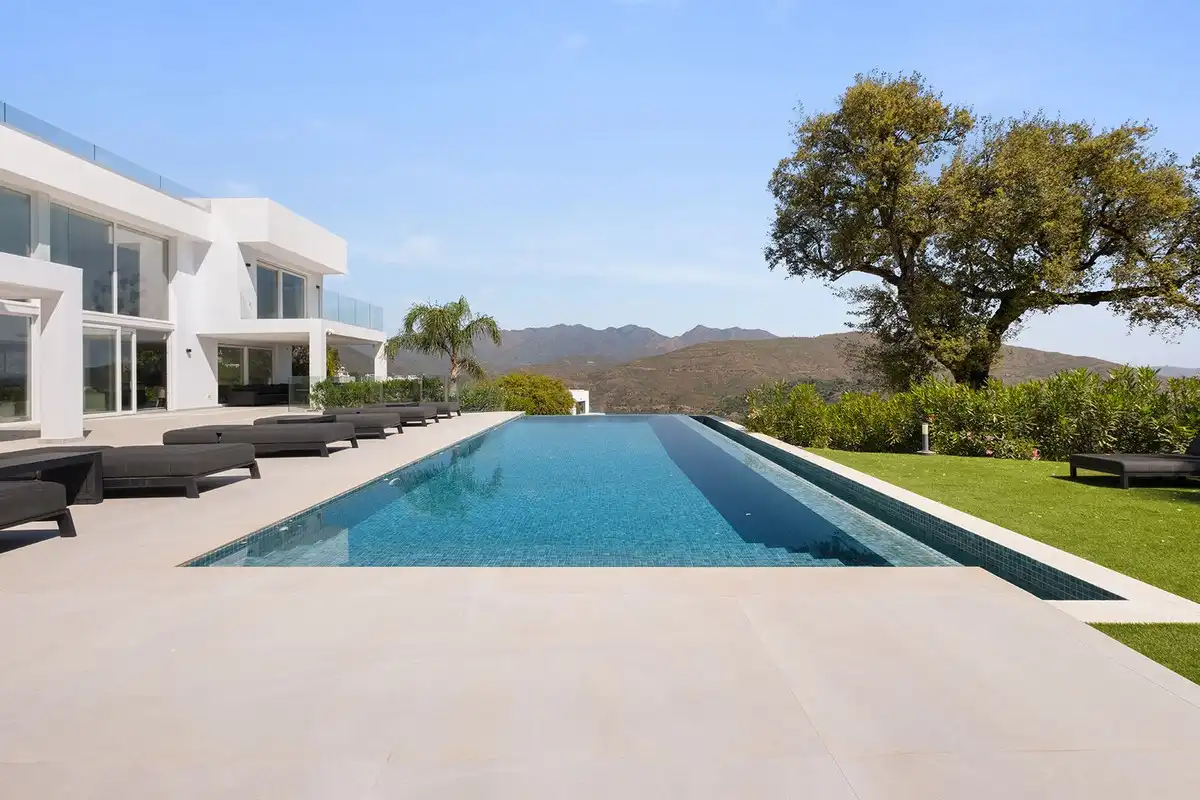 Swimming pool of Detached homes for sale in Ojén  with Air Conditioner and Terrace