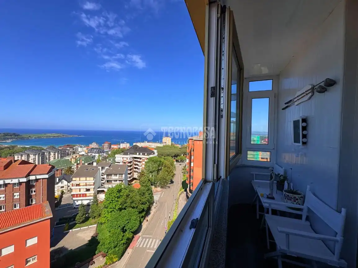Vista exterior de Piso en venta en Santander con Calefacción