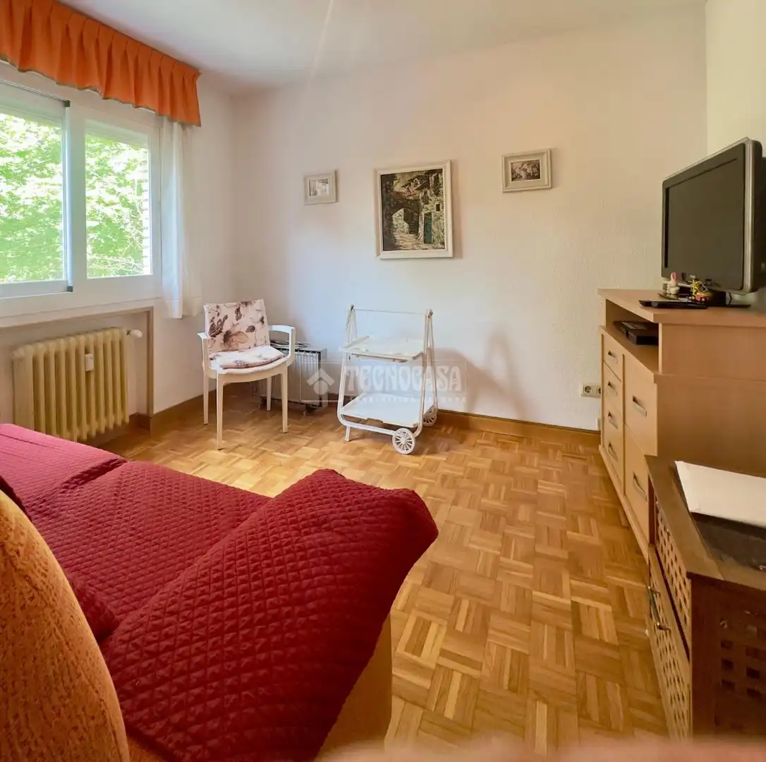 Habitación de Piso en venta en Móstoles con Aire acondicionado y Terraza