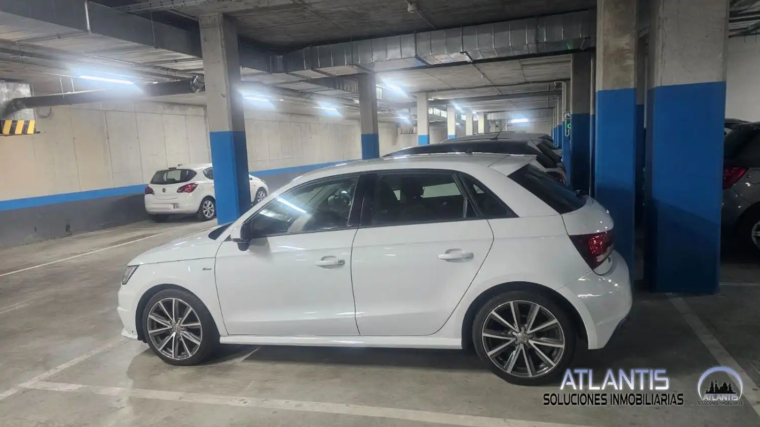 Parking of Flat for sale in Sevilla  with Air Conditioner, Heating and Community pool