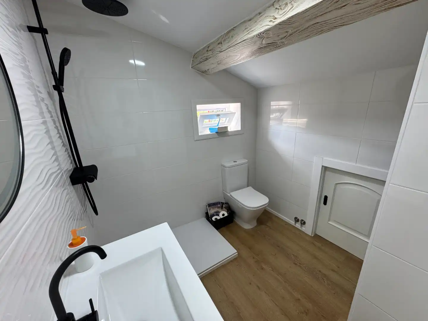 Bathroom of Houses for sale in Poio  with Heating, Private garden and Parquet flooring