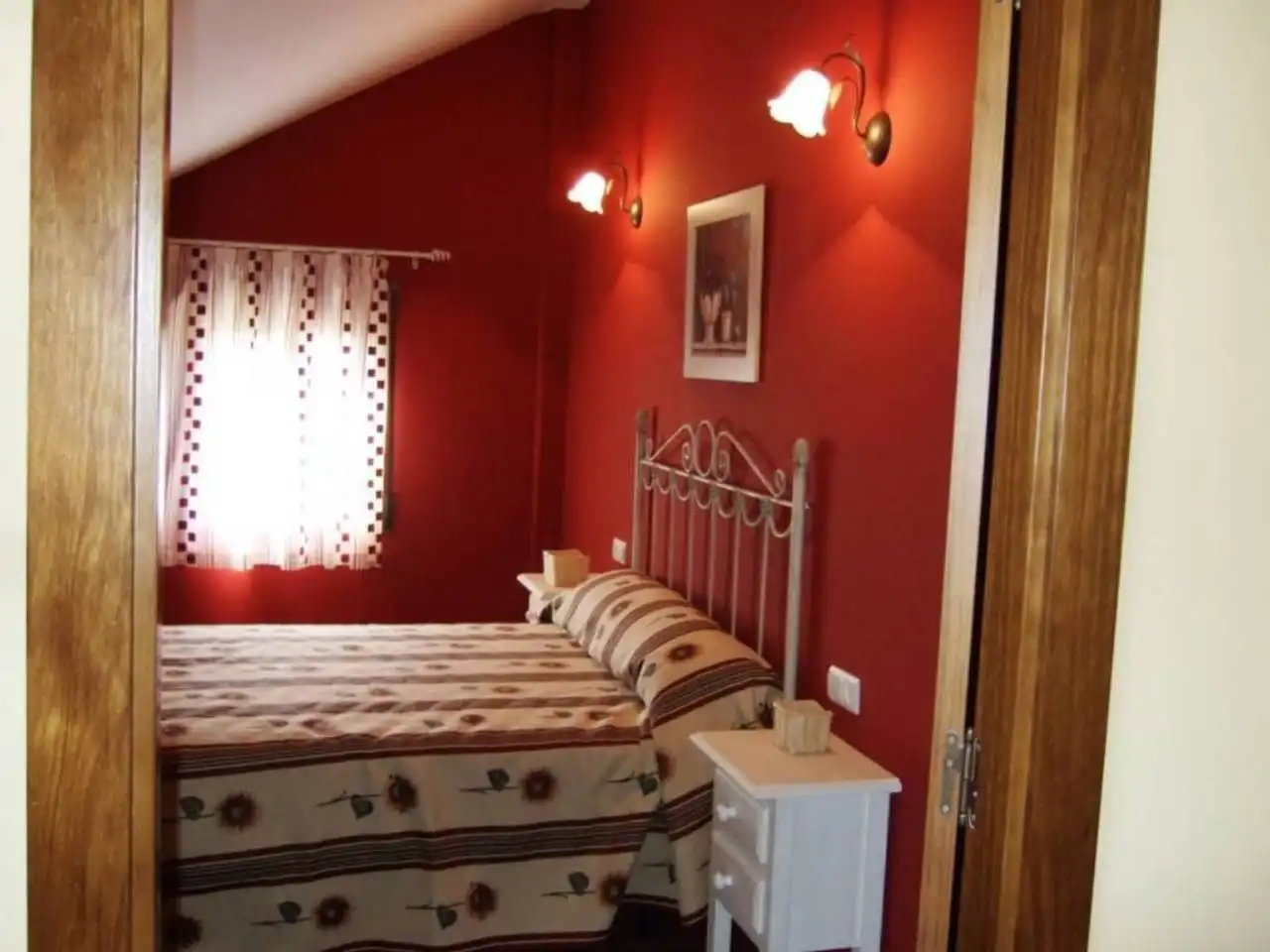Dormitori de Casa o xalet en venda en Castillo de Locubín amb Calefacció, Terrassa i Moblat