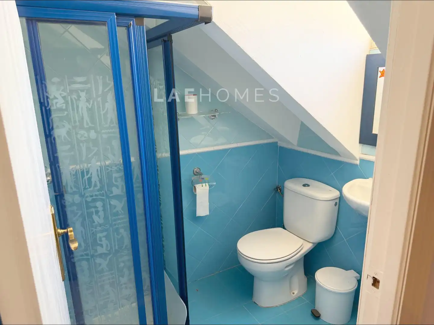Badezimmer von Maisonette zum Verkauf in Jaén mit Klimaanlage und Balkon