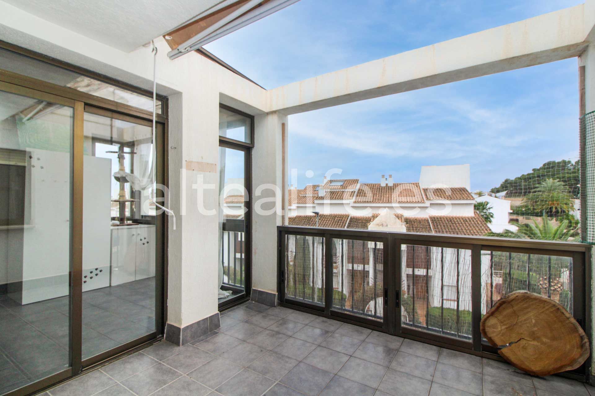 Vista exterior de Apartamento de alquiler en Altea con Terraza