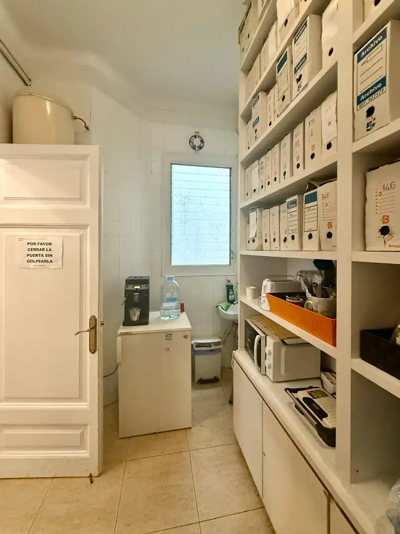 Cocina de Piso en venta en Barcelona con Balcón