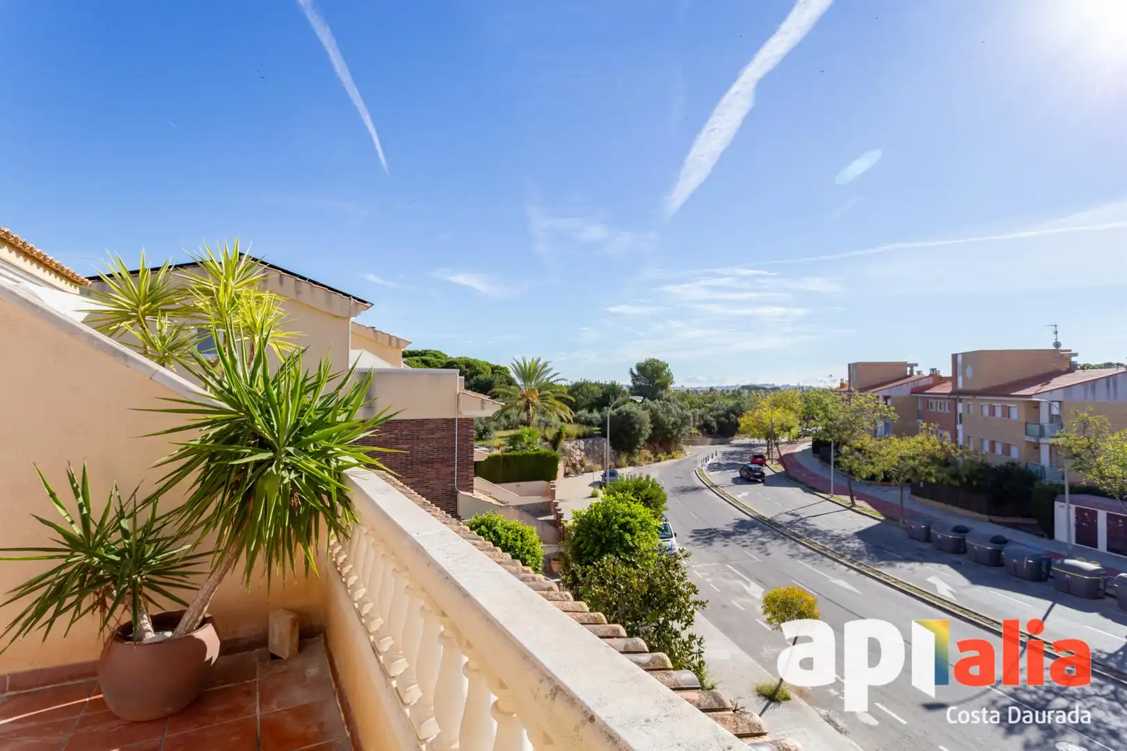 Vista exterior de Casa adosada en venta en Cambrils con Calefacción, Jardín privado y Terraza