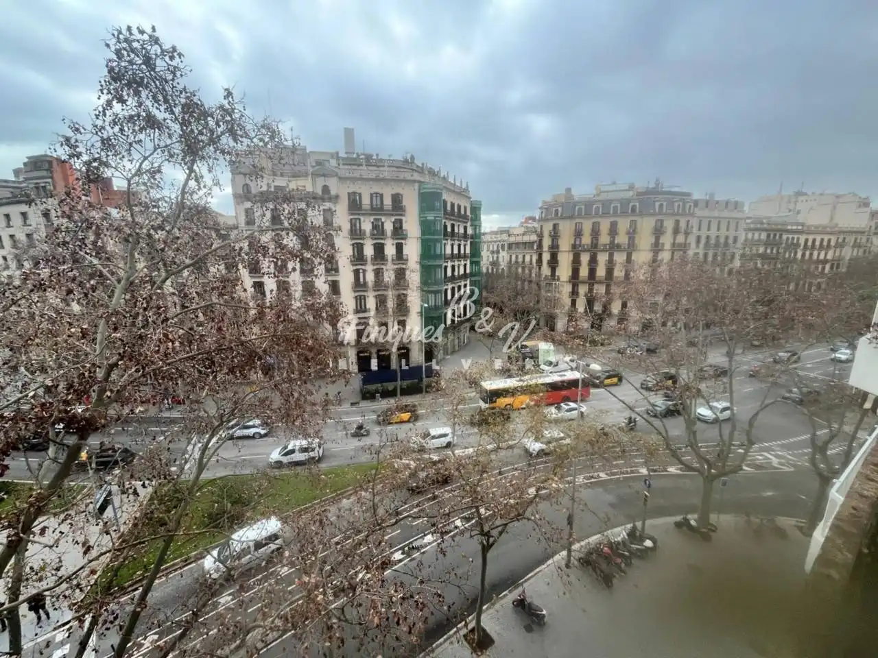 Piso con terraza en venta en Plaza TETUAN