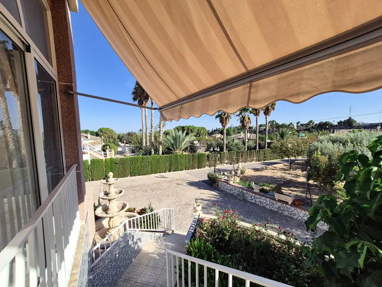Jardín de Casa o chalet en venta en Elche / Elx con Aire acondicionado y Balcón
