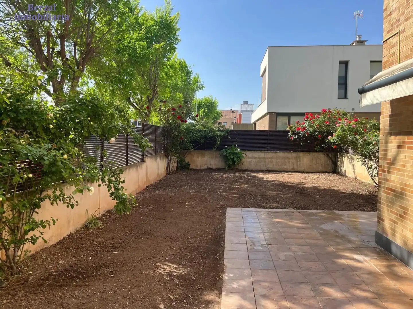 Planta baja en venta en Lardero con Jardín privado y Piscina comunitaria