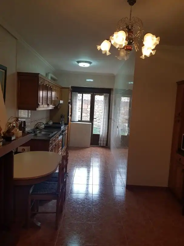 Cocina de Casa o chalet en venta en Cascajares de la Sierra con Calefacción y Amueblado