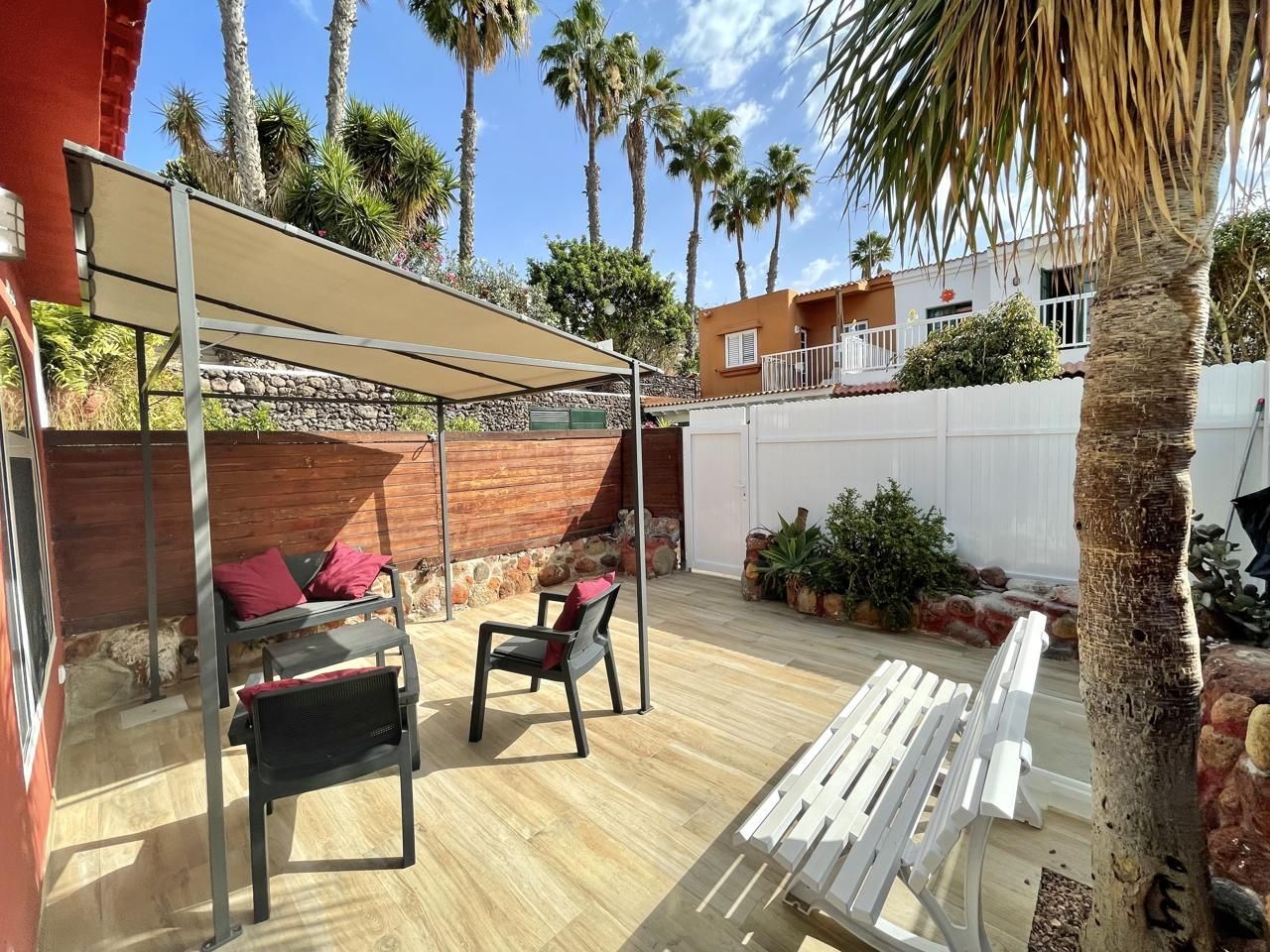 Terrassa de Dúplex en venda en San Bartolomé de Tirajana amb Aire condicionat, Jardí privat i Parquet