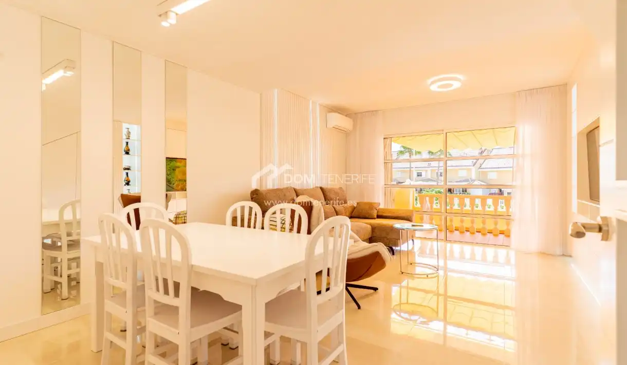 Comedor de Casa o chalet en venta en Arona con Aire acondicionado, Terraza y Trastero