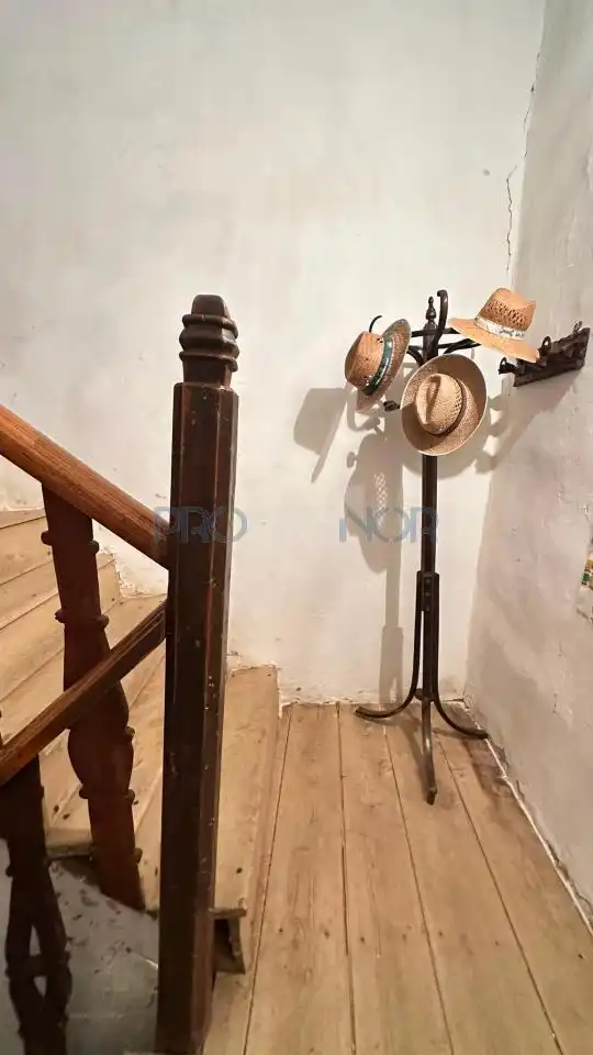 Vista exterior de Finca rústica en venda en Chozas de Abajo amb Calefacció, Jardí privat i Moblat