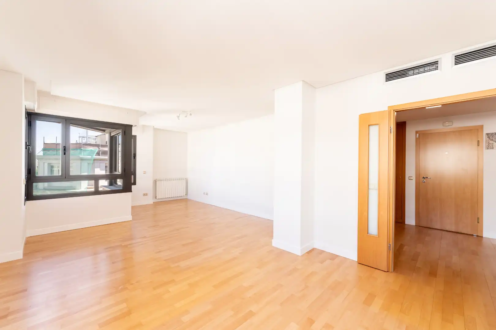 Ático de alquiler con opción a compra en Madrid con Aire acondicionado, Calefacción y Terraza