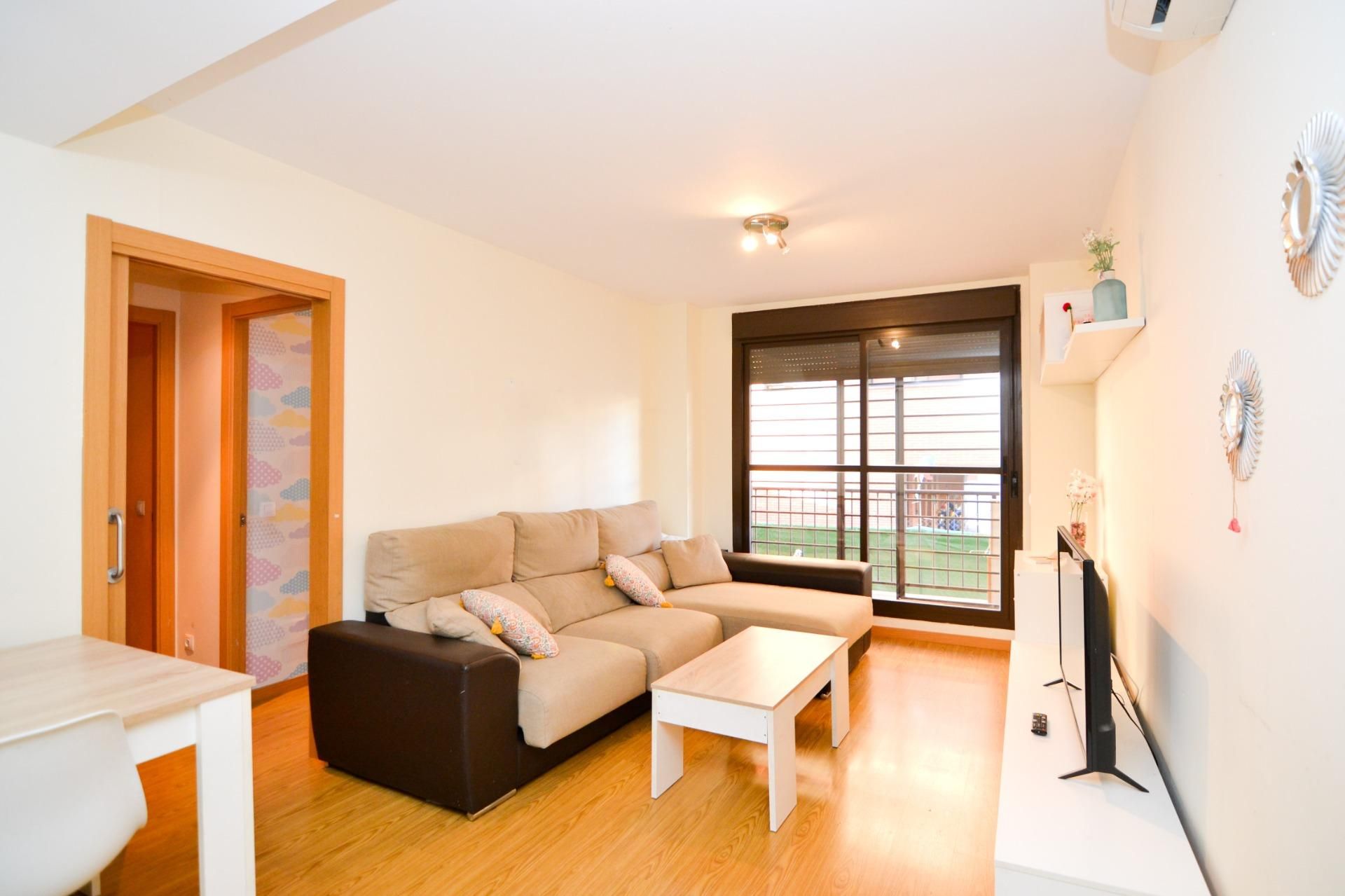 Sala d'estar de Planta baixa en venda en Navalcarnero amb Calefacció, Jardí privat i Terrassa