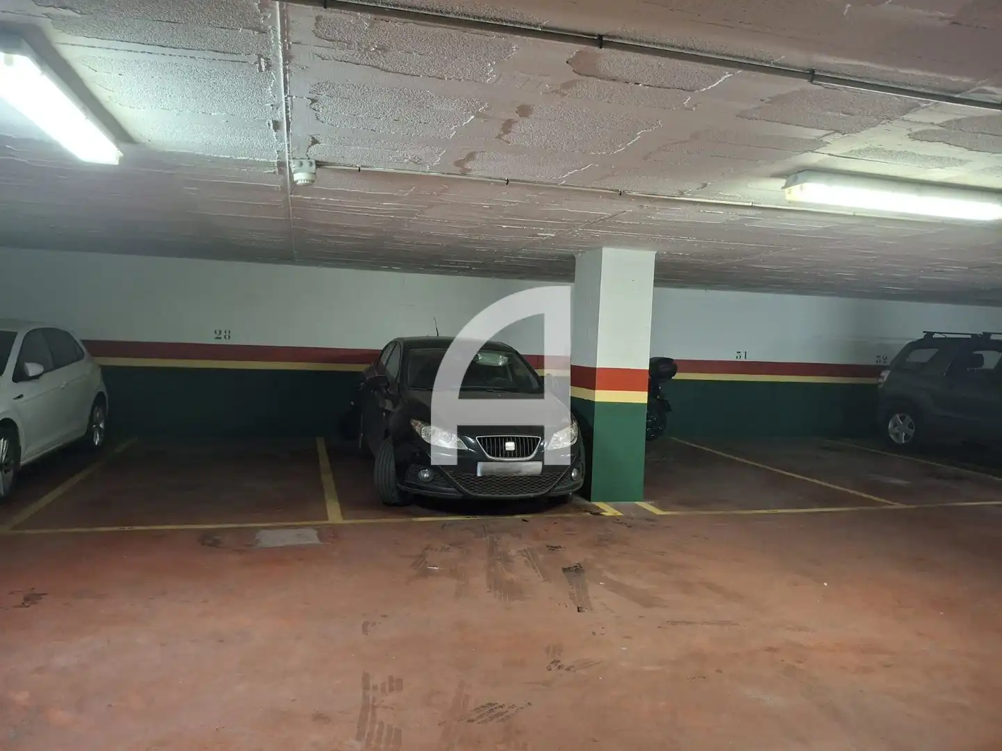 Parkplatz von Garage zum Verkauf in Fuengirola